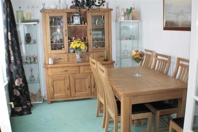 DINING ROOM: