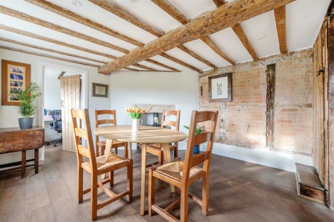 dining room.jpg