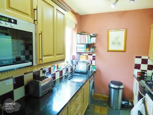 Photo 8