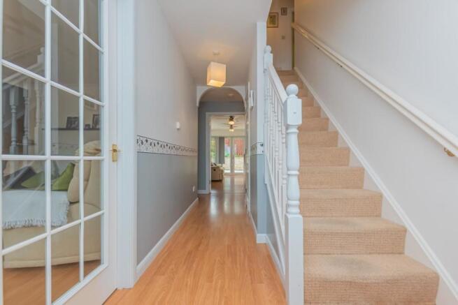 3. Entrance Hallway (1).jpg