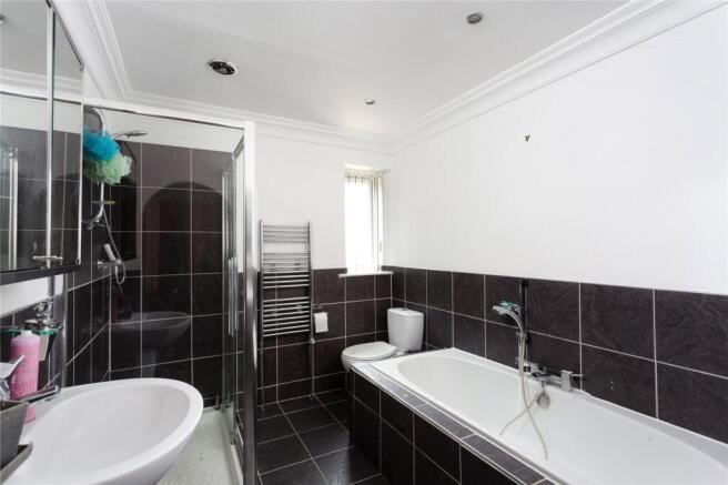 7 bed Detached for sale Image 9