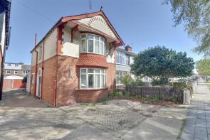 25, Highbury Grove, Portsmouth PO6 2RJ