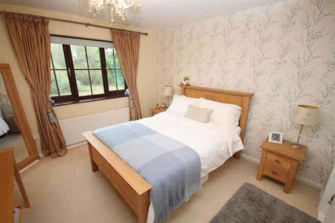 bed2 (00B).JPG