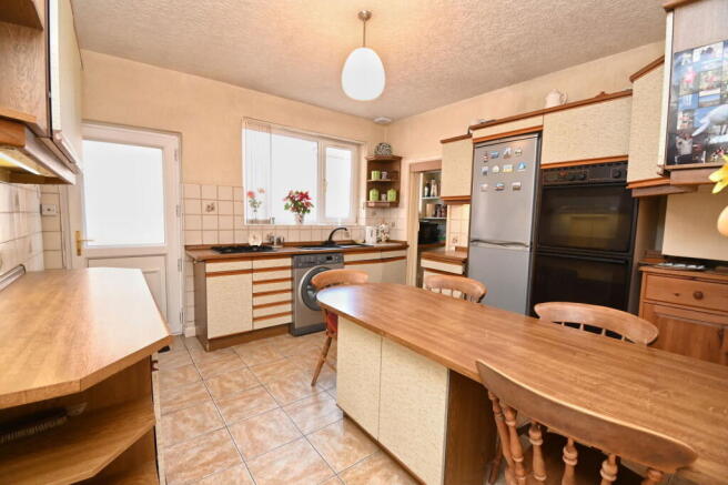 3 bed Detached Bungalow for sale Image 6