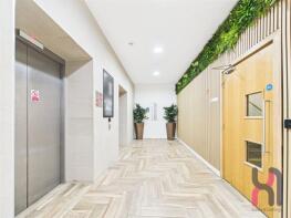 Apartment 1808, 11 Michigan Point Tower B, Michigan Avenue, Salford M50 2HJ