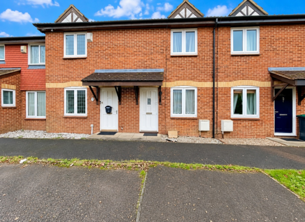 2-bed terraced on Elveden Close, Luton, Bedfordshire, LU2 7FF, £235,000