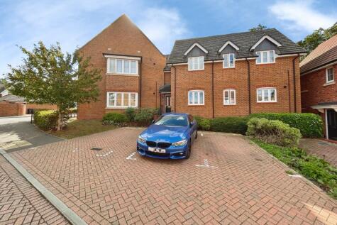 Lovegrove, Hook, Hampshire, RG27