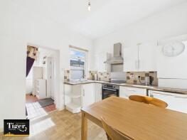 42, Hemingway, Blackpool FY4 3BS