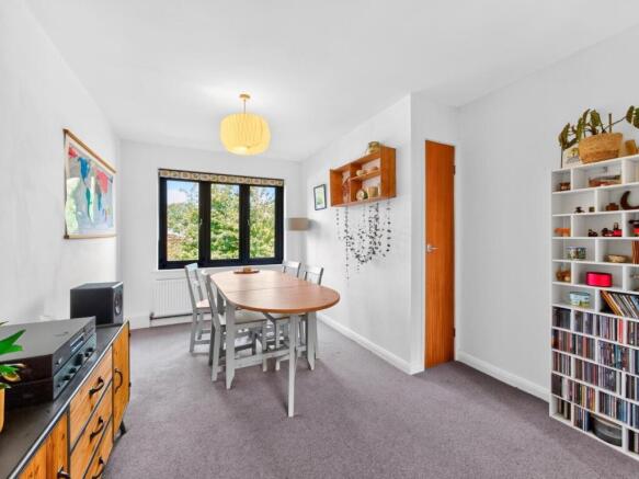 3 bed Detached for sale Image 8