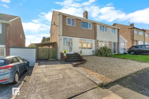 Carlton Crescent Beddau Pontypridd CF38 2RS