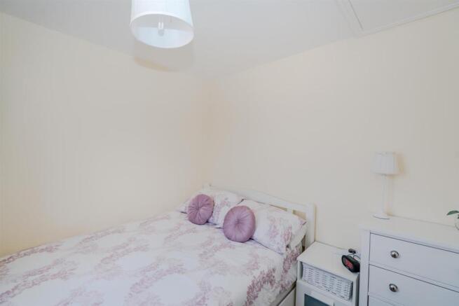 18, Badgers Way, Heath Hayes, Cannock, Staffordshi