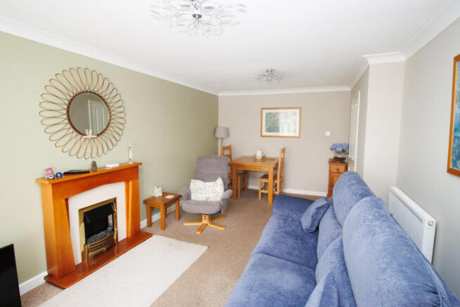 2 bed Semi-Detached Bungalow for sale Image 4