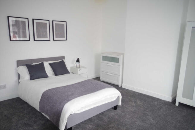 1 bed House Share to rent Image 5