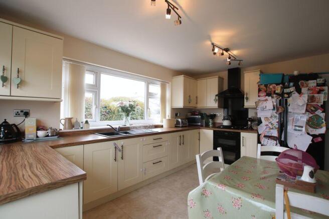 Kitchen/Breakf...