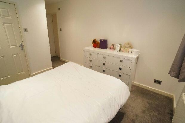 3rd Photo of Bed 1