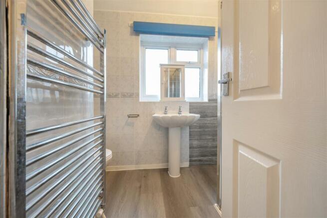 10 Hortonsfield Road, Yardley Gobion, NN12 (22).JP