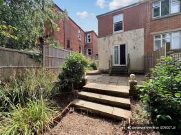 30, Bond Road, Southampton SO18 1LQ
