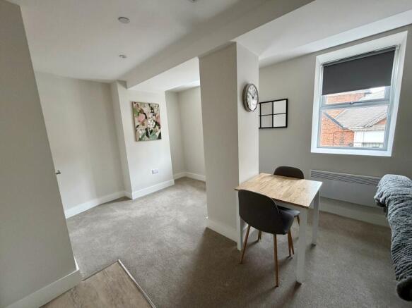 1 bed Apartment to rent Image 7