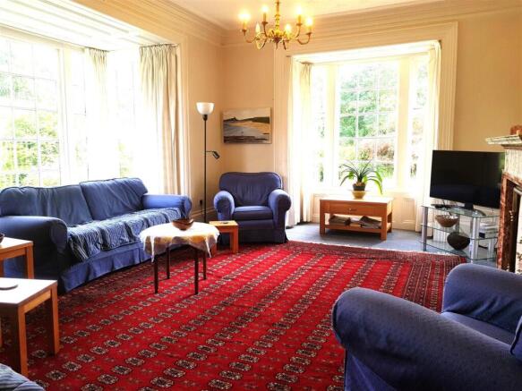 6 bed Semi-Detached for sale Image 6