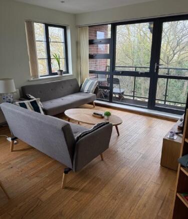 Lounge/Kitchen