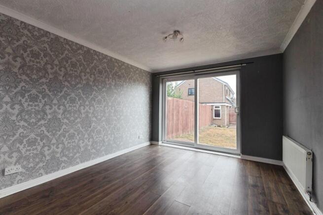 3 bed Semi-Detached for sale Image 4