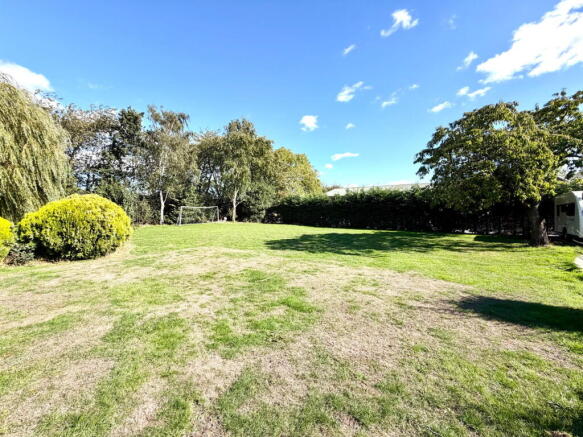 Carlton Road, Barnsley, S71 3HX photo 5