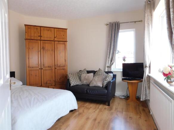 Bedroom 2a