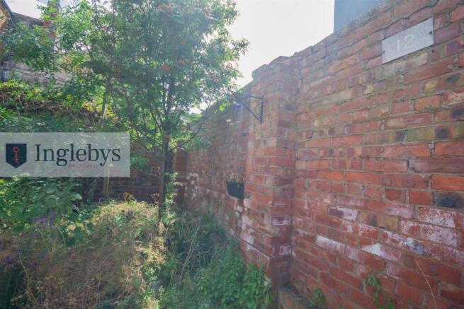 1 bed Flat for sale Image 12