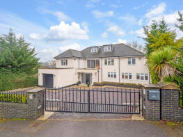 2, Greenbrook Avenue, Barnet EN4 0LS