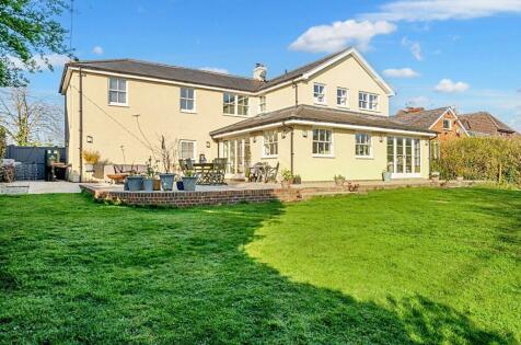 Furze View, Slinfold, RH13
