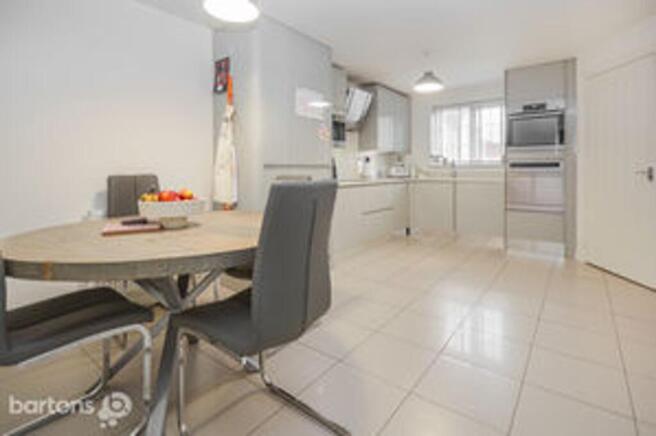 3 bed Terraced for sale Image 4