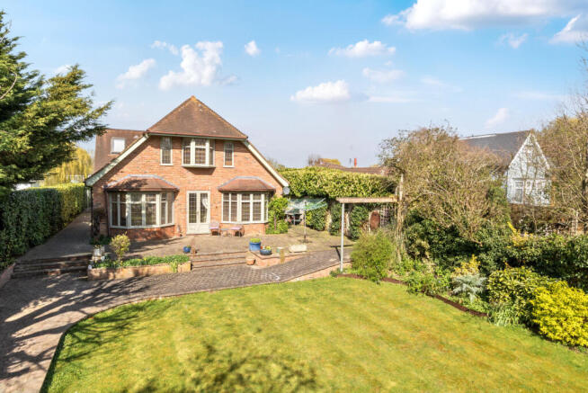 1432794-7-69c5406...