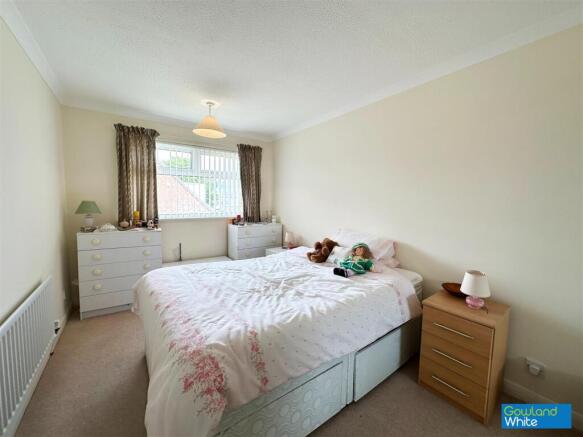 3 bed Semi-Detached for sale Image 12