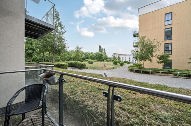 Photo 3