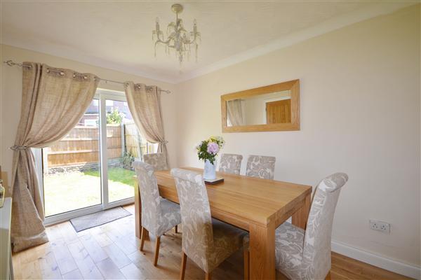 DINING ROOM: