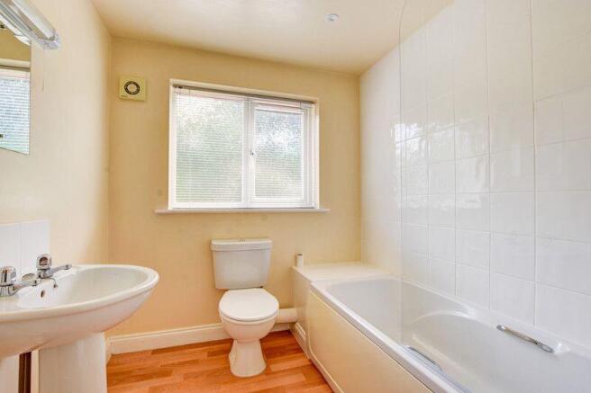 3 bed Terraced for sale Image 9