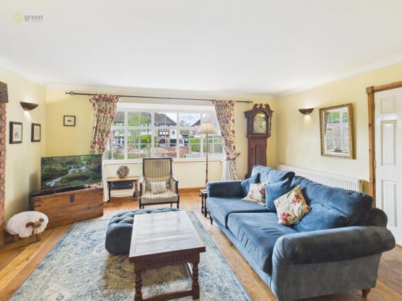 cam05459g0pr0161still077