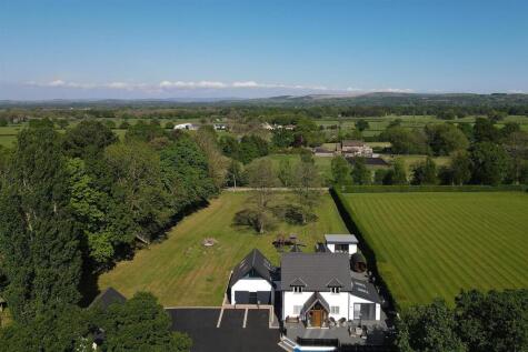 Wilmslow Road, Prestbury