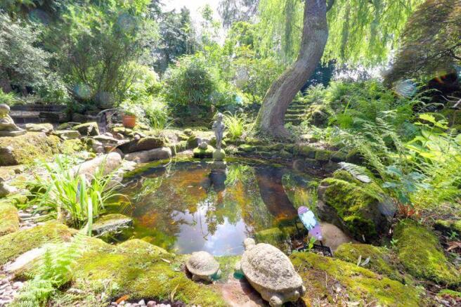 Garden Pond/Water Feature