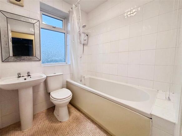 2 bed Terraced for sale Image 5