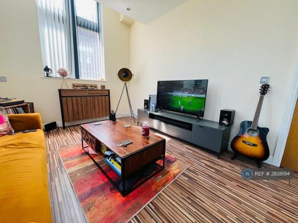 1 bed Flat to rent Image 5