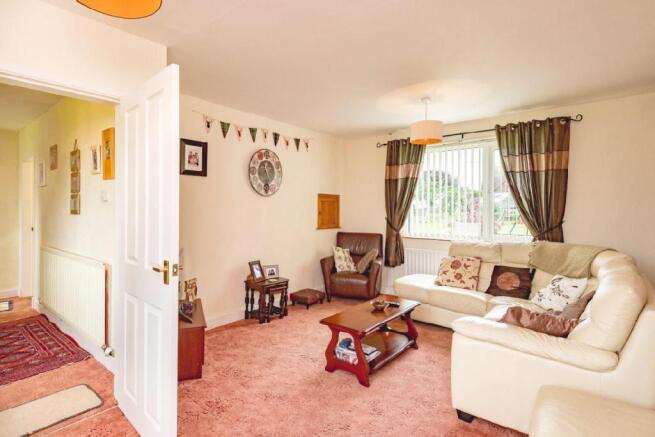 Living Room 1.jpg