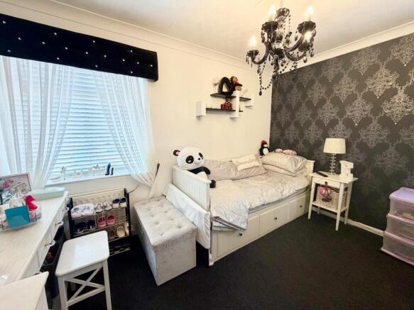 2 bed Semi-Detached for sale Image 12