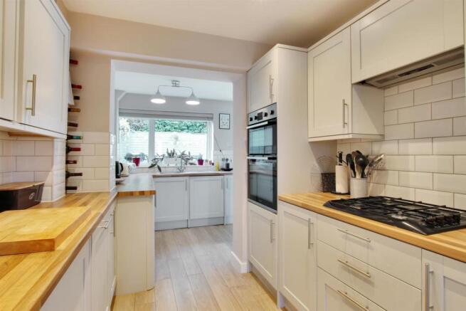 Kitchen.jpg