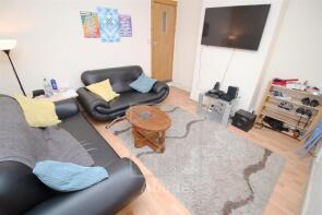 1, Burley Lodge Terrace, Hyde Park, Leeds LS6 1QA