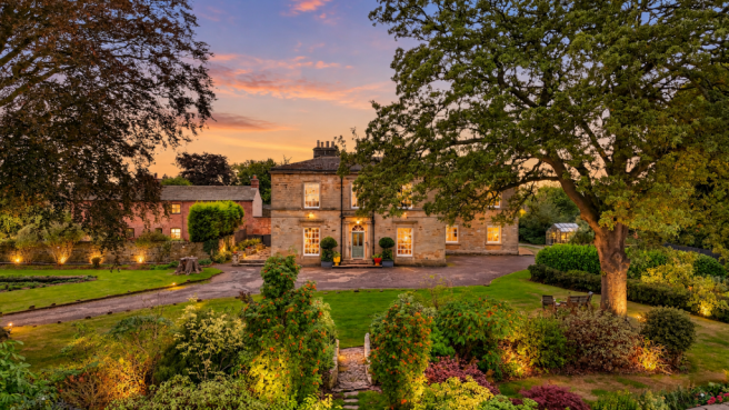 Emley Woodhouse, Huddersfield HD8 photo 4