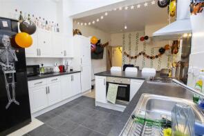8, Newton Grove, Birmingham B29 6ED