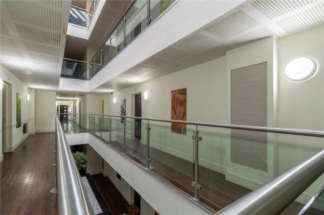 2 bed Apartment for sale Image 9