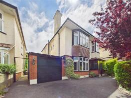 19, Heatherlea Road, Bournemouth BH6 3HN