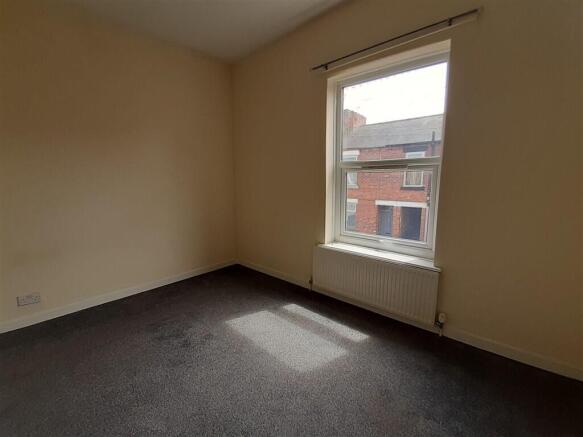 2 bed Terraced for sale Image 4